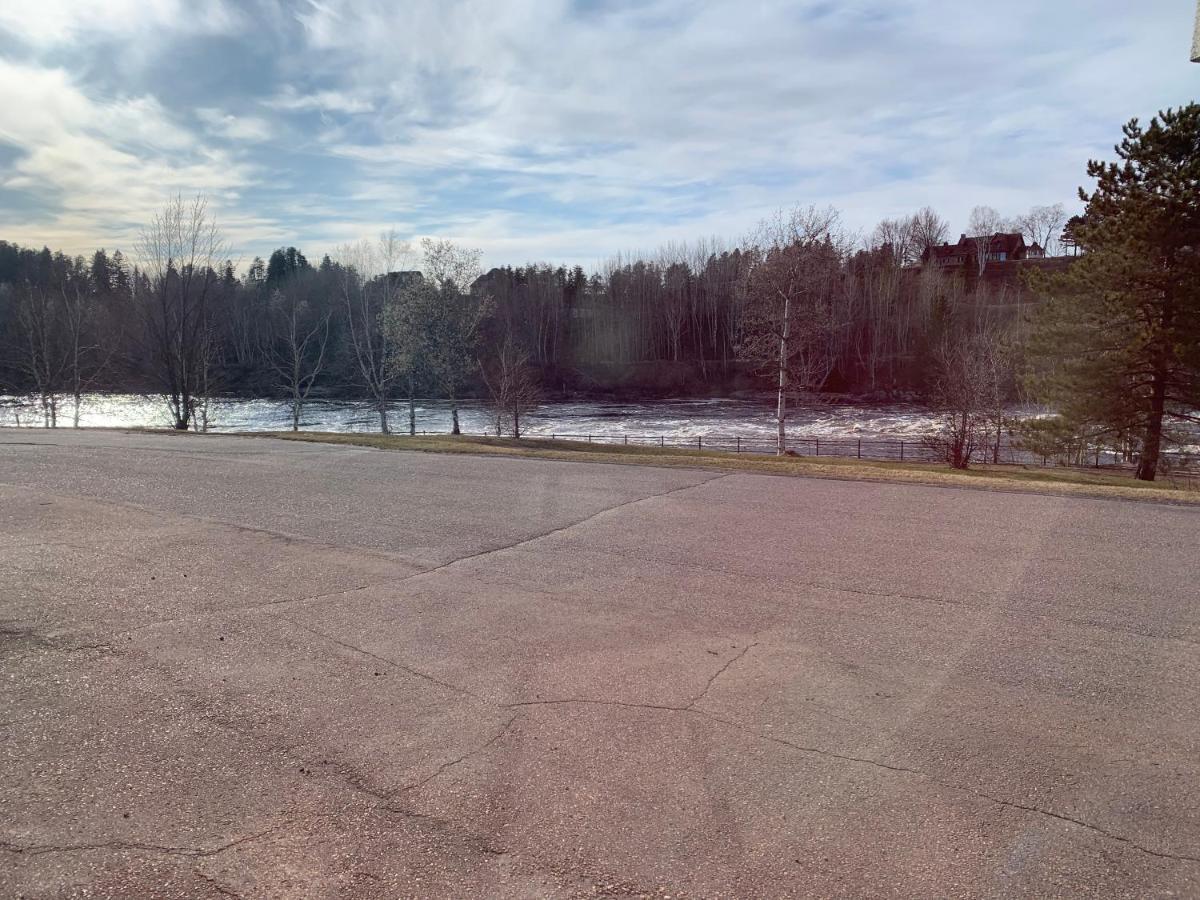 Motel Chute Des Peres Dolbeau-Mistassini المظهر الخارجي الصورة